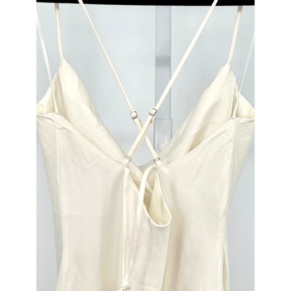 13. ASTR the Label Gaia Midi Dress Medium - Picture 7 of 9